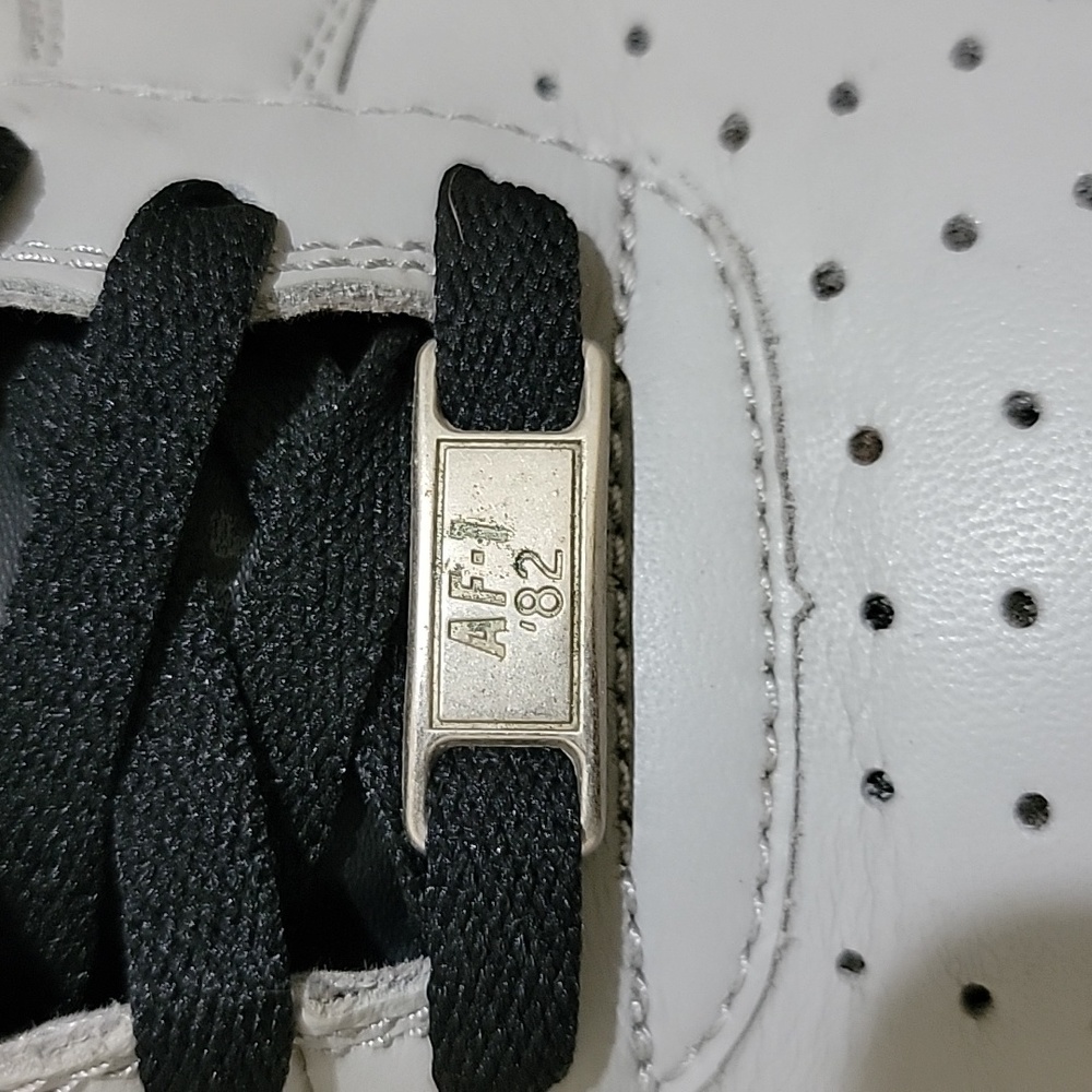 Sneakers ๐ - Picture 5 of 5